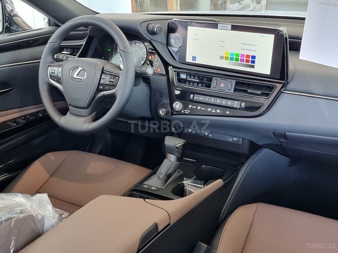 Lexus ES 300h 2025, 0 km - 2.5 l - Bakı