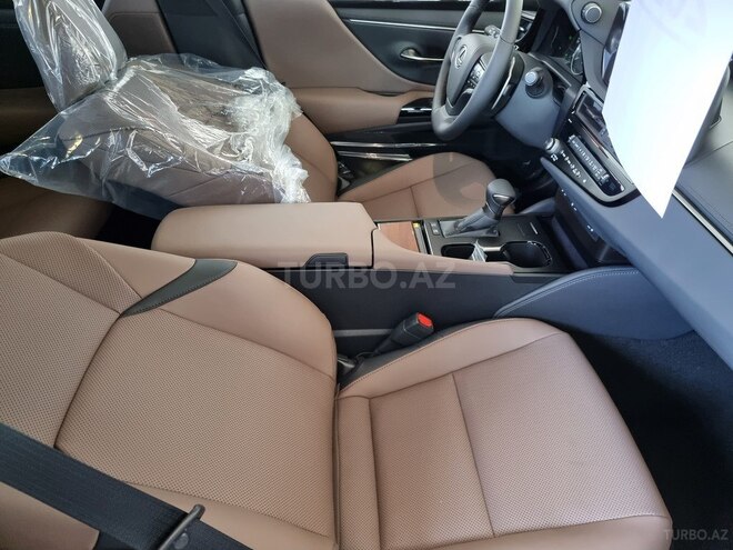 Lexus ES 300h 2025, 0 km - 2.5 l - Bakı