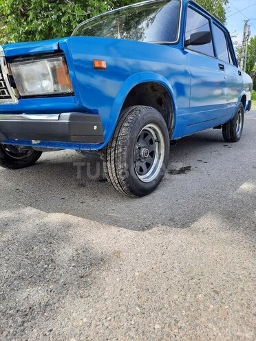 LADA (VAZ) 2107 2005, 95,000 km - 1.6 l - Quba