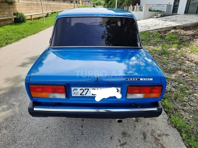 LADA (VAZ) 2107 2005, 95,000 km - 1.6 l - Quba