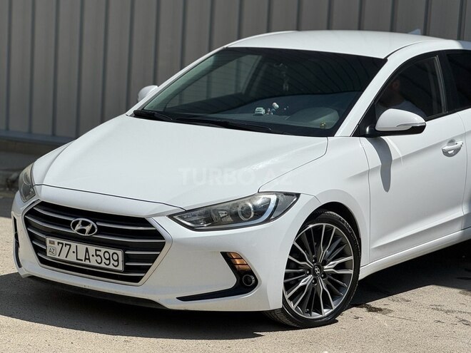 Hyundai Avante 2015, 300,000 km - 1.6 л - Bakı