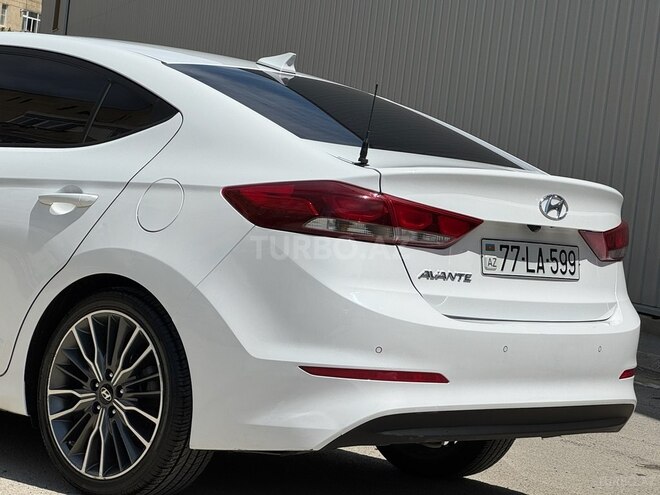 Hyundai Avante 2015, 300,000 km - 1.6 л - Bakı