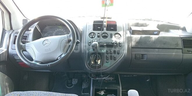 Mercedes Vito 113 2002, 556,000 km - 2.2 l - Salyan