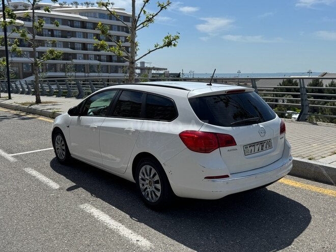Opel Astra 2013, 250,000 km - 1.3 l - Bakı