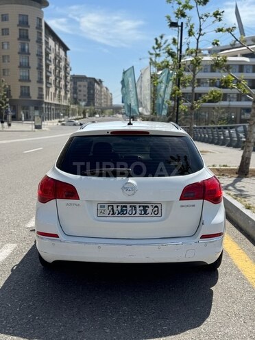 Opel Astra 2013, 250,000 km - 1.3 l - Bakı