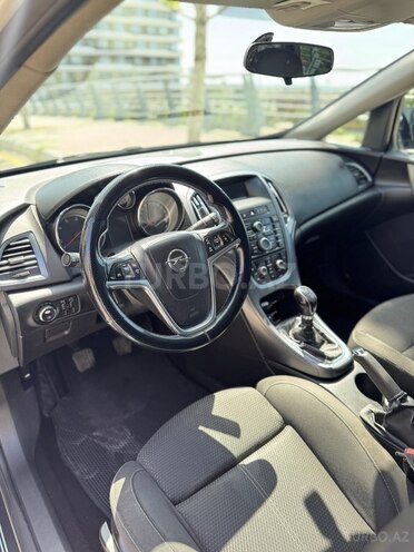 Opel Astra 2013, 250,000 km - 1.3 l - Bakı