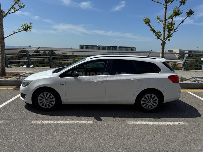 Opel Astra 2013, 250,000 km - 1.3 l - Bakı