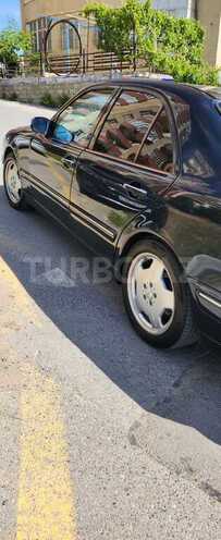 Mercedes E 320 2000, 60,300 km - 3.2 л - Bakı