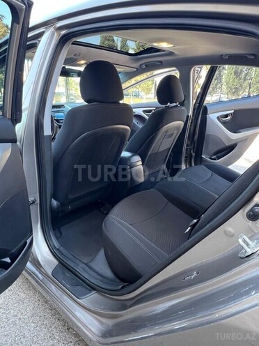 Hyundai Elantra 2015, 112,000 km - 1.8 l - Bakı