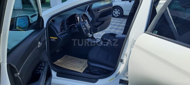 Hyundai Elantra 2017, 128,000 km - 2.0 l - Bakı
