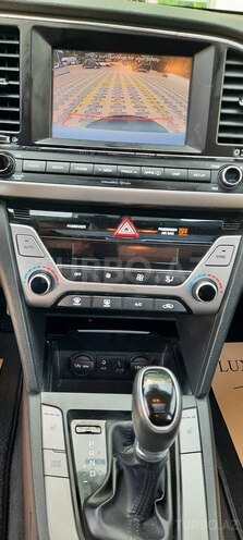 Hyundai Elantra 2017, 128,000 km - 2.0 l - Bakı