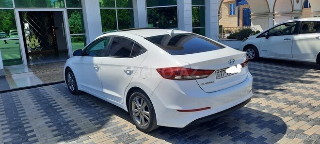 Hyundai Elantra 2017, 128,000 km - 2.0 l - Bakı