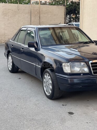 Mercedes E 200 1992, 374,842 km - 2.0 l - Bakı