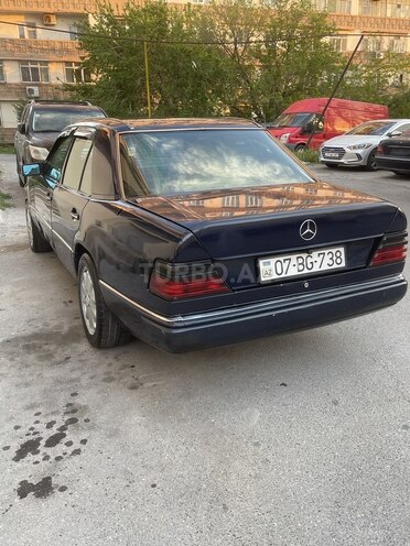 Mercedes E 200 1992, 374,842 km - 2.0 l - Bakı