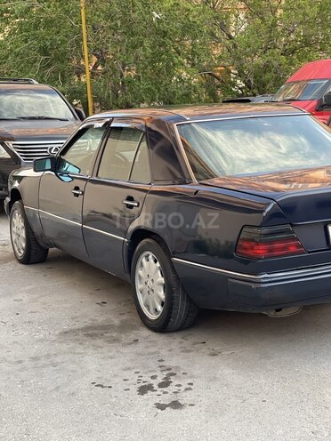 Mercedes E 200 1992, 374,842 km - 2.0 l - Bakı