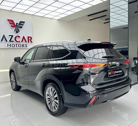 Toyota Highlander 2023, 34,000 km - 2.5 l - Bakı
