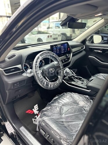 Toyota Highlander 2023, 34,000 km - 2.5 l - Bakı