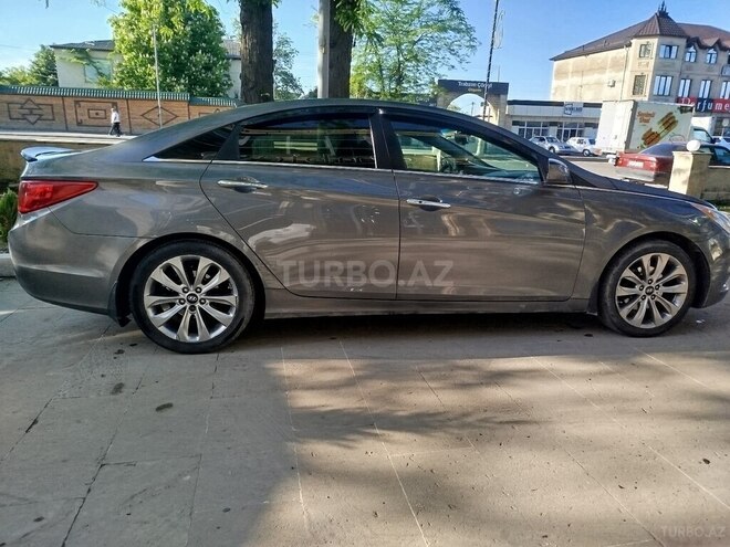 Hyundai Sonata 2012, 181,000 km - 2.0 l - Quba