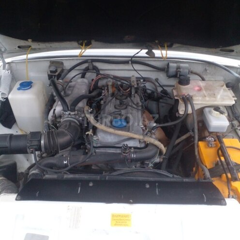 GAZ 31105 2006, 349,000 km - 2.3 l - Quba