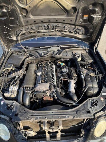 Mercedes E 270 2002, 530,000 km - 2.7 l - Bərdə