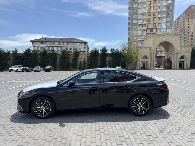 Lexus ES 300h-8