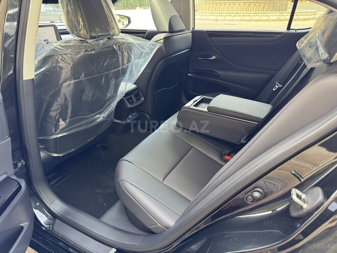 Lexus ES 300h-10
