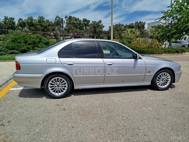BMW 525 2002, 320,000 km - 2.5 l - Bakı