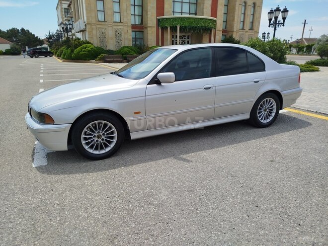 BMW 525 2002, 320,000 km - 2.5 l - Bakı