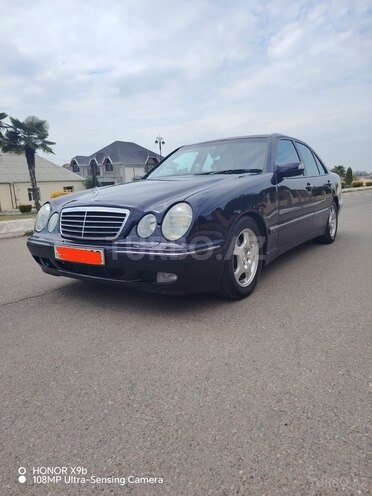Mercedes E 240 1999, 261,000 km - 2.4 л - Bakı