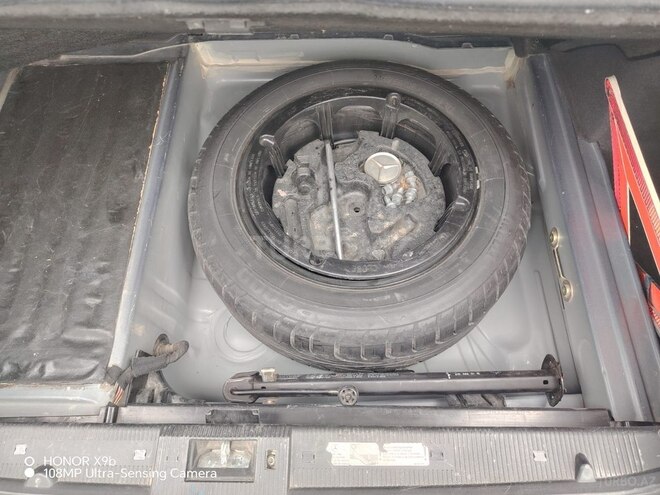 Mercedes E 240 1999, 261,000 km - 2.4 л - Bakı