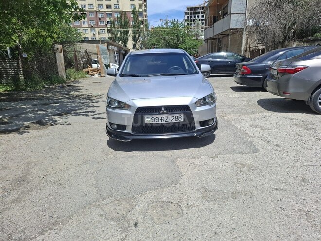Mitsubishi Lancer 2010, 250,000 km - 2.0 l - Bakı