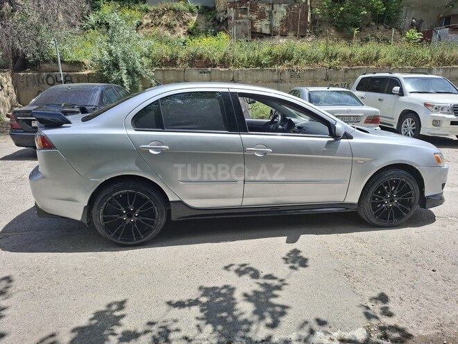 Mitsubishi Lancer 2010, 250,000 km - 2.0 l - Bakı