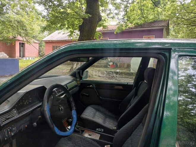 Mercedes E 200 d 1993, 240,000 km - 2.0 l - Masallı
