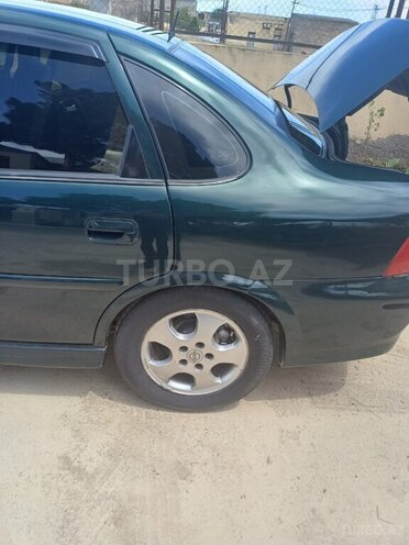 Opel Vectra 1999, 300,000 km - 1.6 l - Bakı