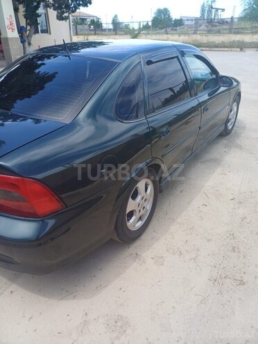 Opel Vectra 1999, 300,000 km - 1.6 l - Bakı