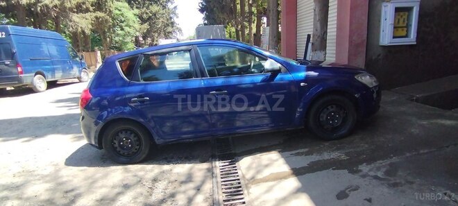Kia Ceed 2007, 350,000 km - 1.6 l - Biləsuvar