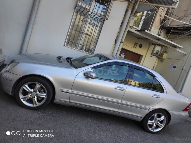 Mercedes C 240 2001, 197,653 km - 2.6 л - Bakı