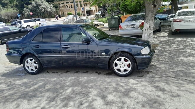 Mercedes C 220 d 1998, 445,000 km - 2.2 l - Bakı