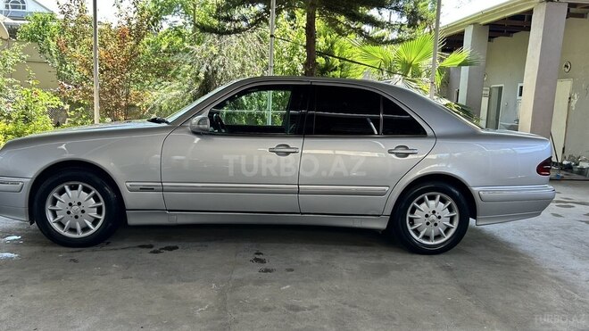 Mercedes E 270 2001, 940,000 km - 2.7 l - Biləsuvar