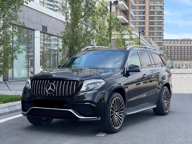 Mercedes GLS 450 4MATIC-3