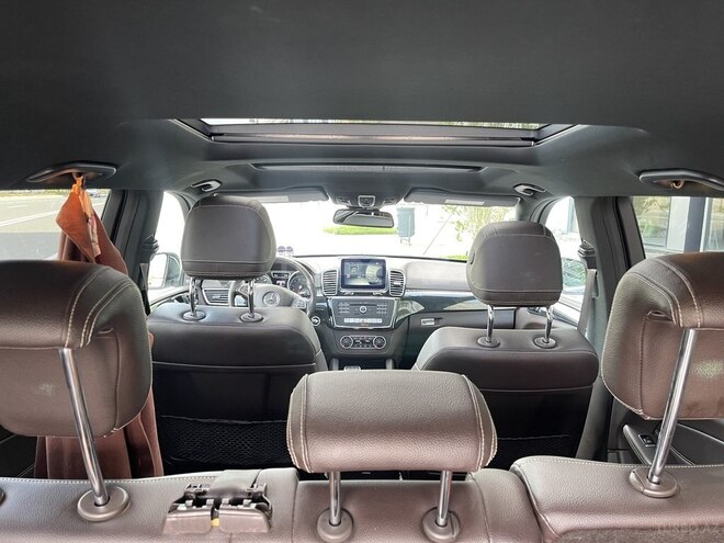 Mercedes GLS 450 4MATIC-18