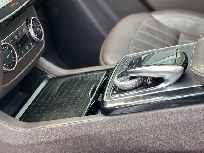 Mercedes GLS 450 4MATIC-14