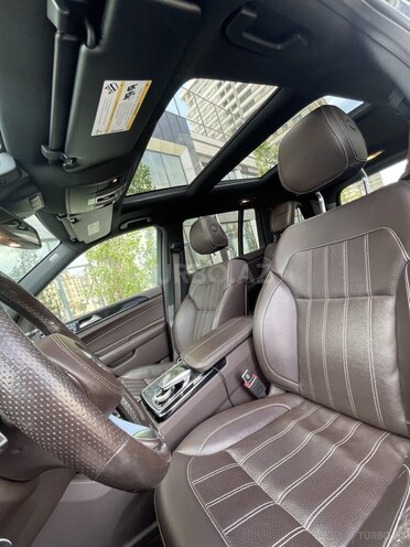 Mercedes GLS 450 4MATIC-13