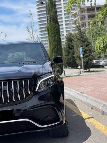 Mercedes GLS 450 4MATIC-8