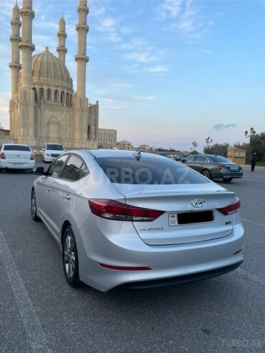Hyundai Elantra 2017, 75,000 km - 2.0 л - Bakı