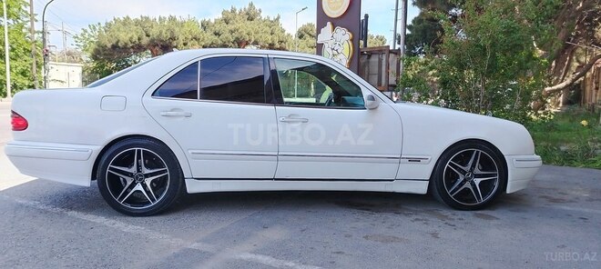Mercedes E 240 1999, 390,020 km - 2.4 l - Bakı