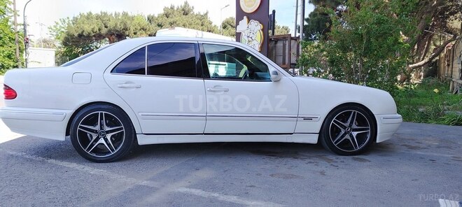 Mercedes E 240 1999, 390,020 km - 2.4 l - Bakı