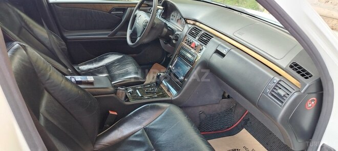 Mercedes E 240 1999, 390,020 km - 2.4 l - Bakı