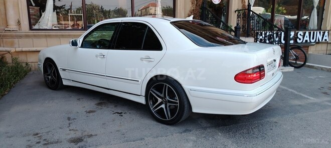 Mercedes E 240 1999, 390,020 km - 2.4 l - Bakı
