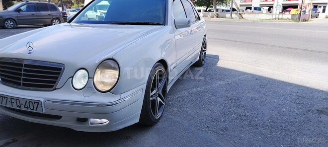 Mercedes E 240 1999, 390,020 km - 2.4 l - Bakı